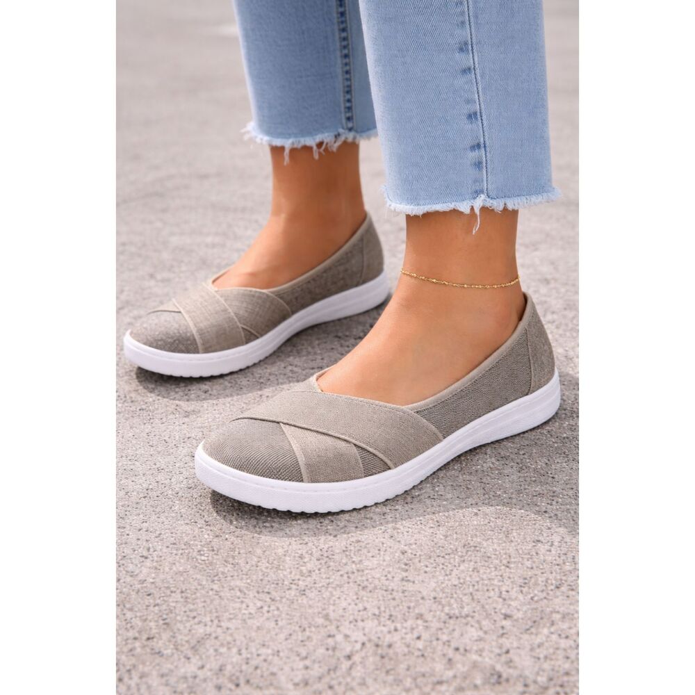 Comfortview Jazlyn Women’s Sage Green Slip On Flats Elastic Comfort Shoes 11